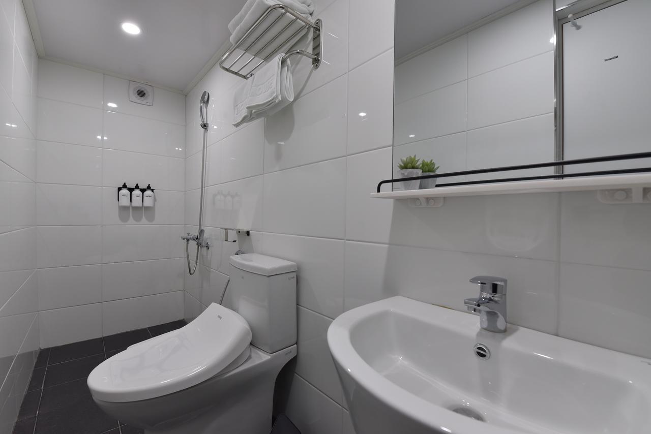 Hotel Mono House Hongdae 5 Seoul Exterior foto